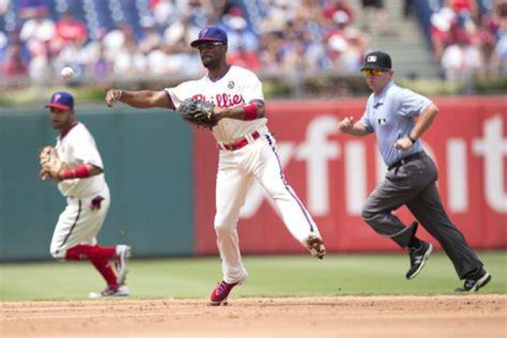 Baseball’s ___ Victorino, nicknamed “The Flyin’ Hawaiian” Crossword Clue